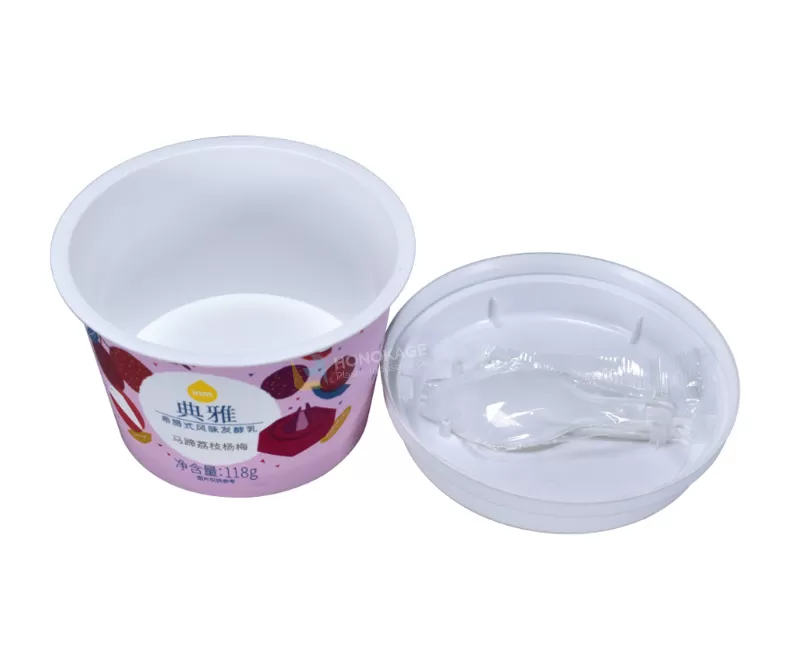 118g IML Plastic yogurt cup packaging round shape with rigid lid and little spoon